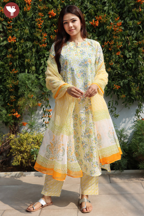 Terry Voile Kurta Pant With Dupatta In Floral Block Print