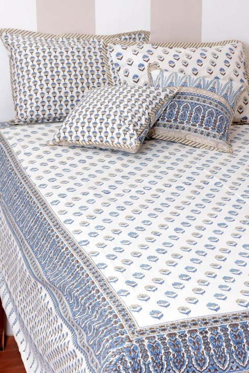 Mulmul Cotton Quilt in Floral Block Print