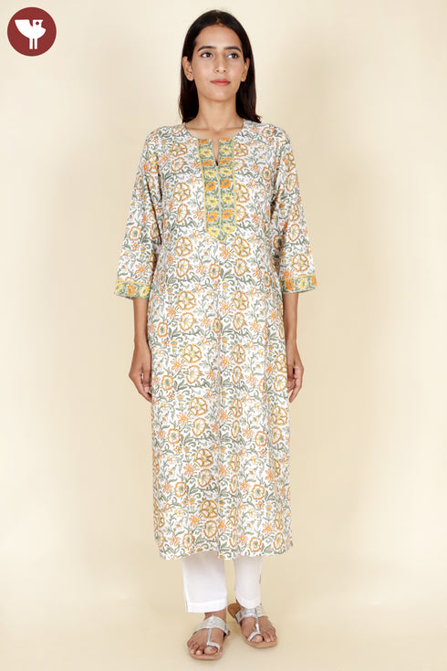 Bizzy Lizzy Kurta With Chiffon Dupatta in Floral Block Print