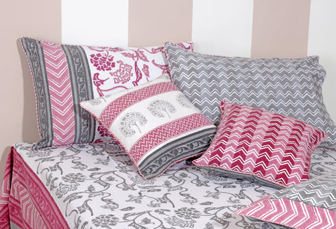 20s Cotton Cushion Cover With Graphic Block Print