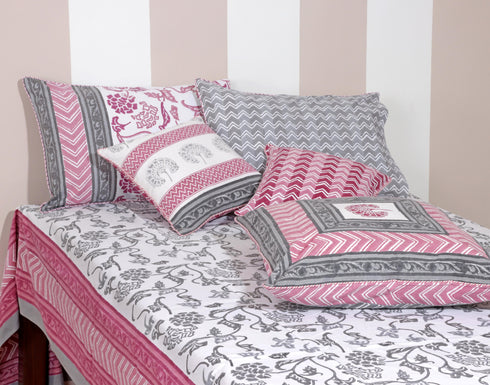 40s Cotton Pillow Cover With Graphic Block Print