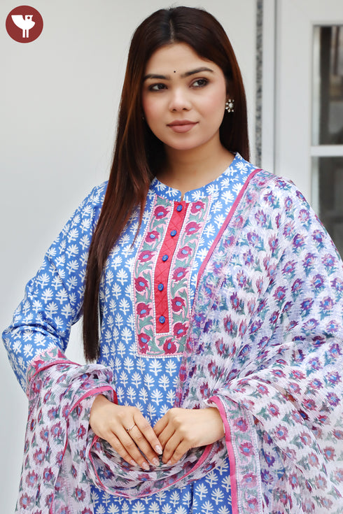 Bizzy Lizzy Kurta Pant With Dupatta In Floral Block Print