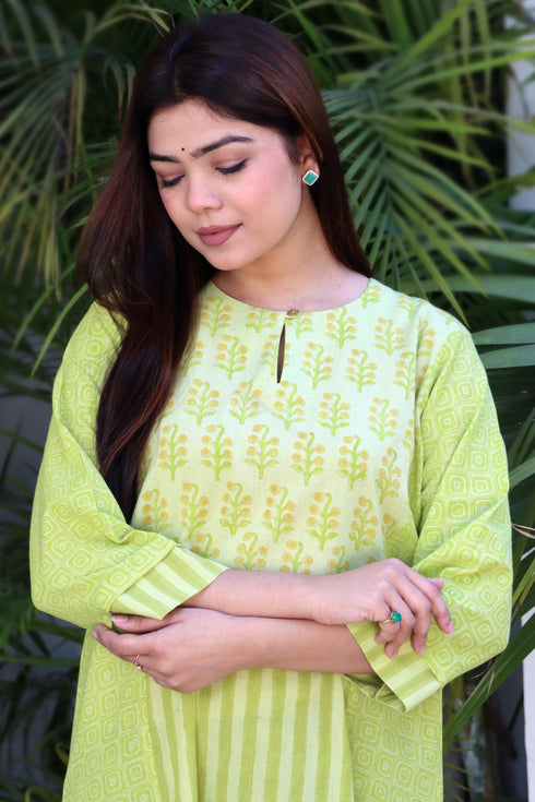 Khaadi Cotton Lime Kurta In Floral Block Print
