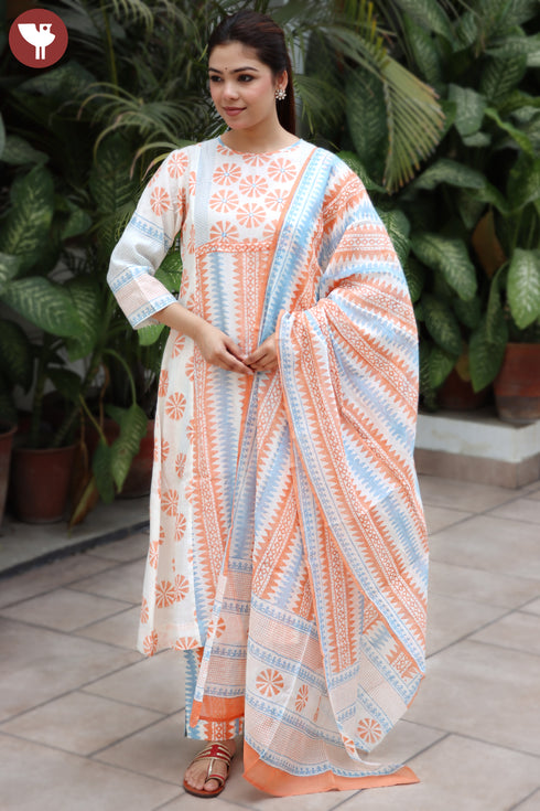 Chanderi Silk Kurta Pant Set With Dupatta Block Print