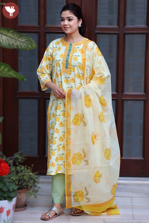 Bizzy Lizzy Kurta Pant Set With Dupatta In Block Print