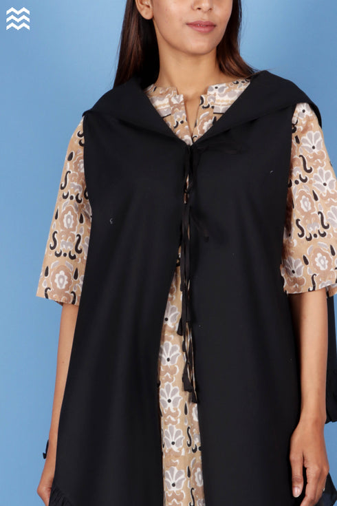Khaadi Cotton Lola Overlay Jacket In Black