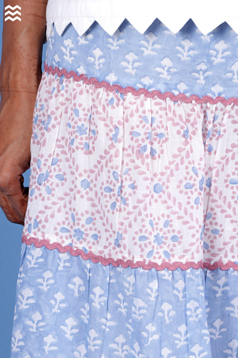 Mulmul Cotton Tiered Skirt In Floral Block Print