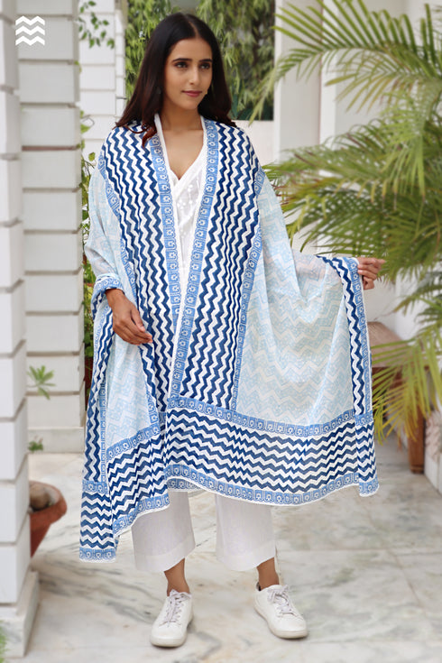 Mul Mul Cotton Momo Wrap in Block Print