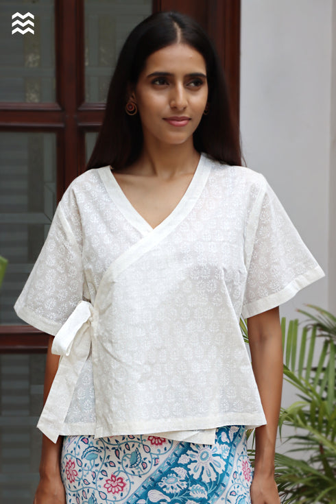 Cotton Slub Off-White Short Wrap Top