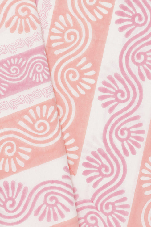 20s Cotton Bed Cover In Graphic Block Print