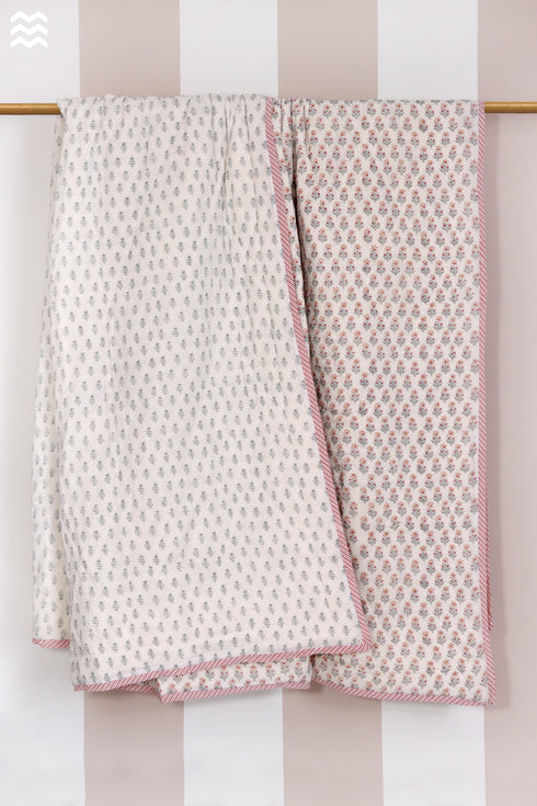 Mulmul Cotton Quilt In Block Print