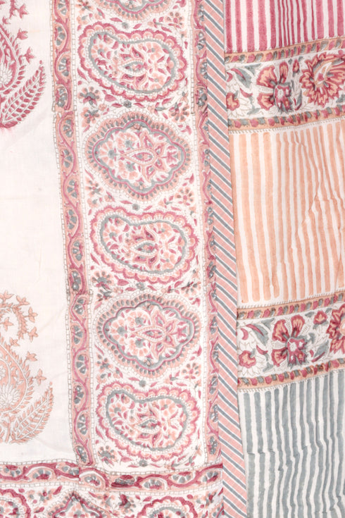 Mulmul Cotton Quilt In Block Print