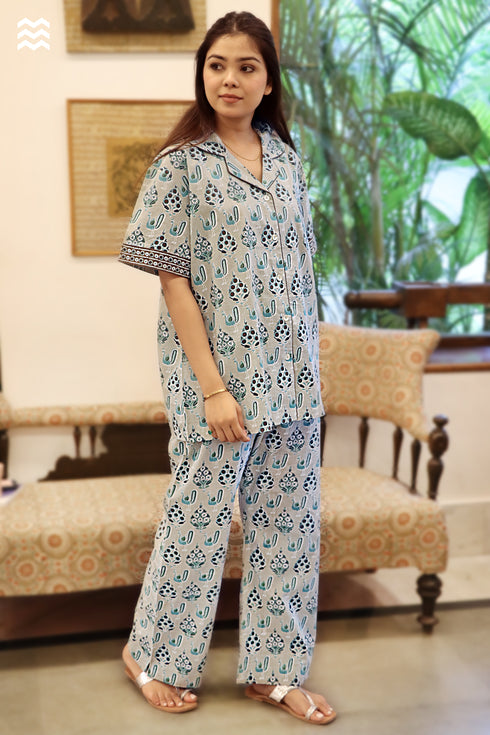 Cambric Cotton Short-Sleeve Pajama Set in Peacock Print