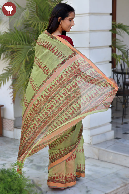 Maheshwari Saree In Floral Block Print