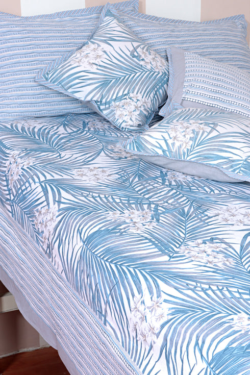 20s Cotton Cushion Cover In Foliage Print