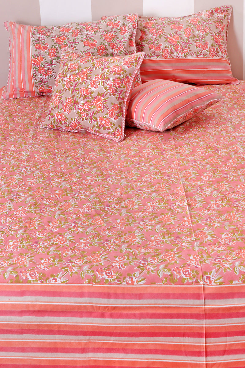 20s Cotton Bed Cover In Graphic Block Print main image 1