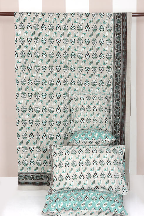 20s Cotton Bed Cover in Graphic Block Print
