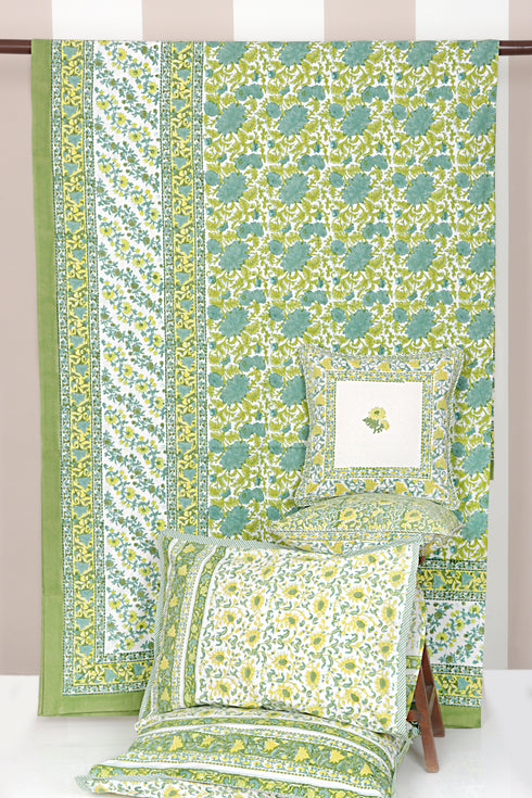 20s Cotton KING SIZE Bed Cover In Floral Block Print