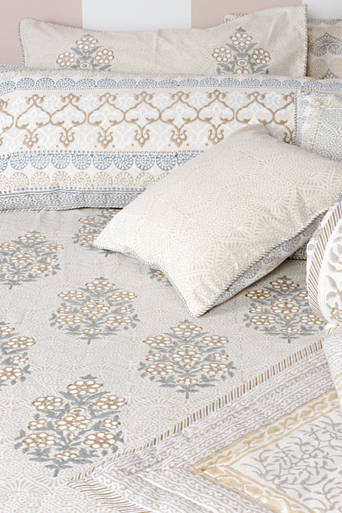 Mulmul Cotton Quilt In Block Print