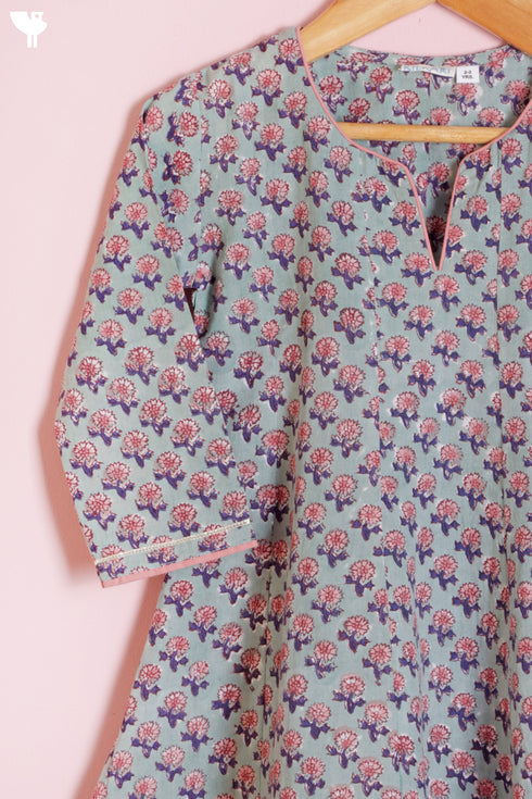 Cambric Cotton Mint Floral Kurta and Peach Pant Set In Block Print