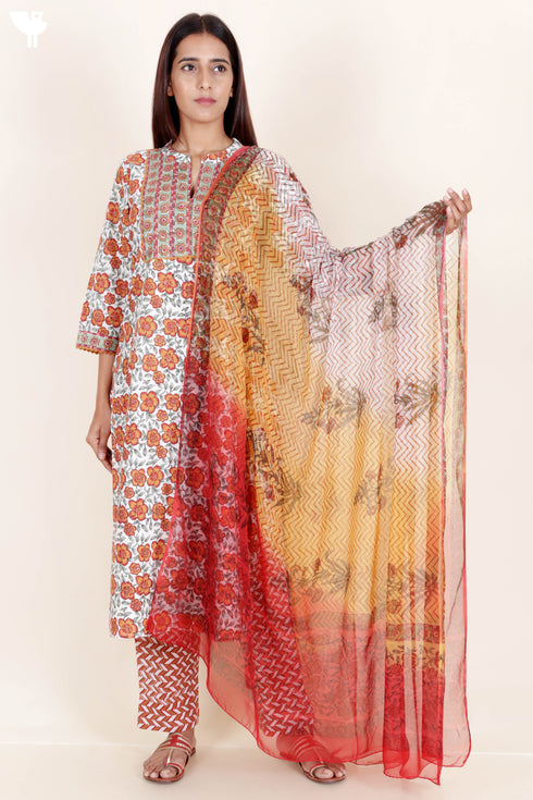 Bizzy Lizzy Kurta Pant Set With Chiffon Dupatta In Block Print
