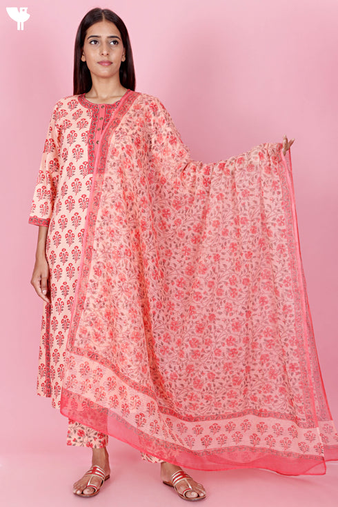 Bizzy Lizzy Kurta Pant Set With Kota Dupatta In Block Print