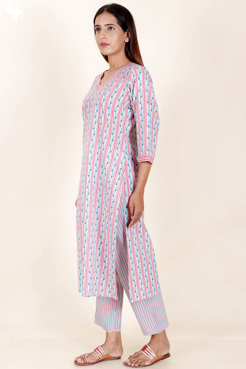 Cotton Kurta And Pant Set In Floral Print