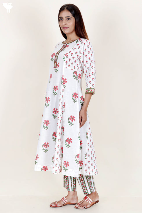 Cotton Kurta And Pant Set In Block Print