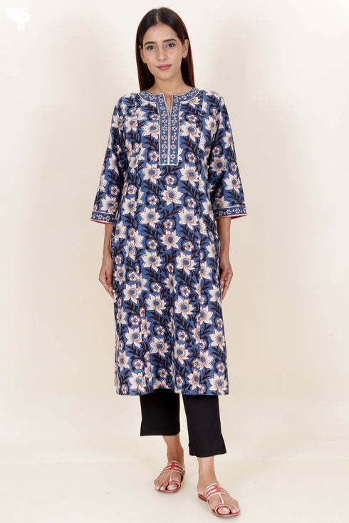 Cambric Cotton Kurta And Pant Set In Floral Print