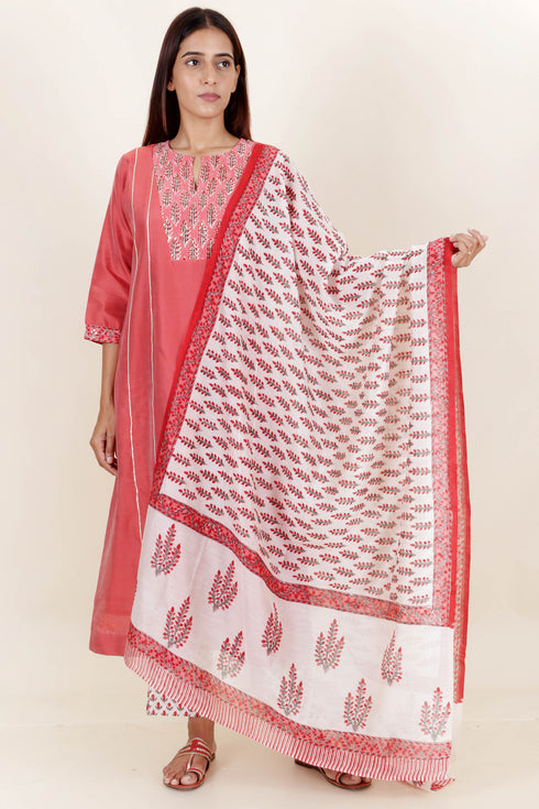 Chanderi Silk Kurta With Chanderi Dupatta And Pant Set