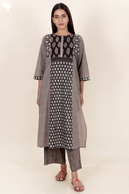 Cambric Cotton Kurta And Pant Set In Floral Print
