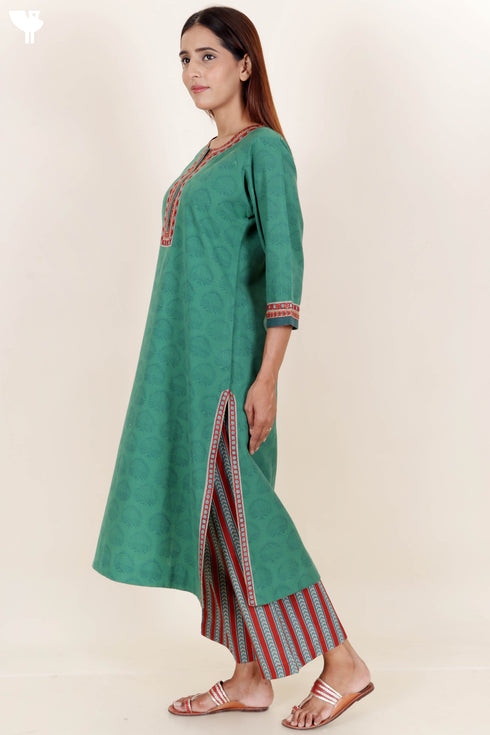 Khaadi Kurta And Pant Set With Block Print