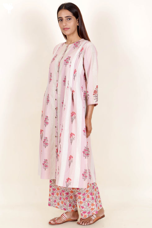 Khaadi Kurta Pant And Dupatta Set With Block Print