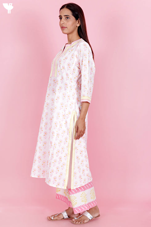 Slub Cotton Kurta Pajama With Kota Doria Dupatta in Block Print