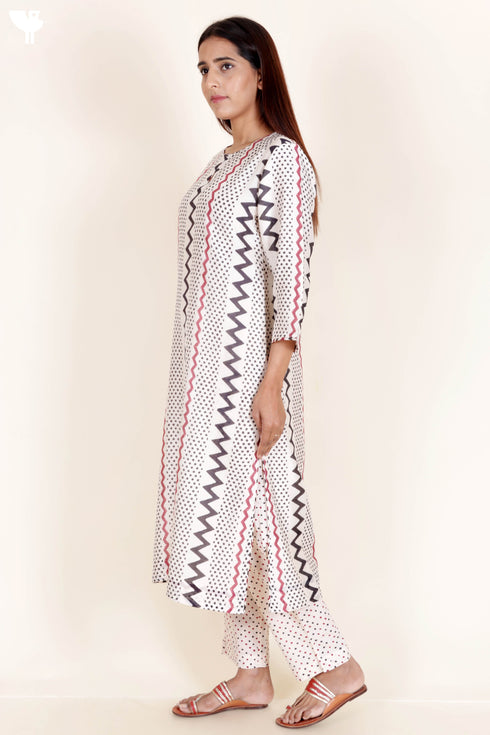Chanderi Silk Kurta And Pant Set With Block Print