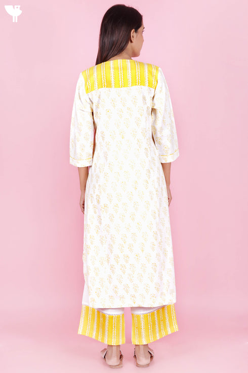 Blended Cotton Kurta And Pant Set In Block Print