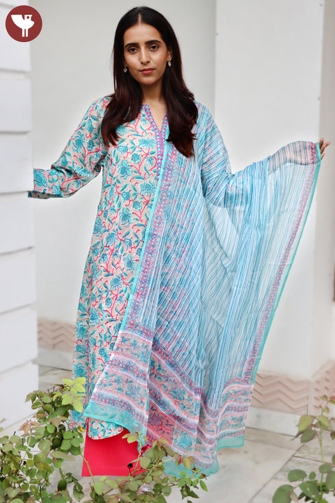 Mulmul Cotton Kurta Pant Set With Dupatta In Block Print