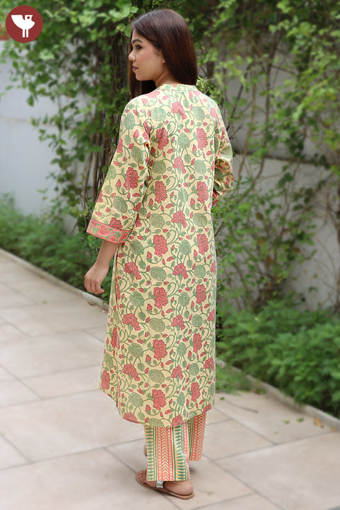 Terry Voile Kurta Pant With Dupatta In Floral Block Print