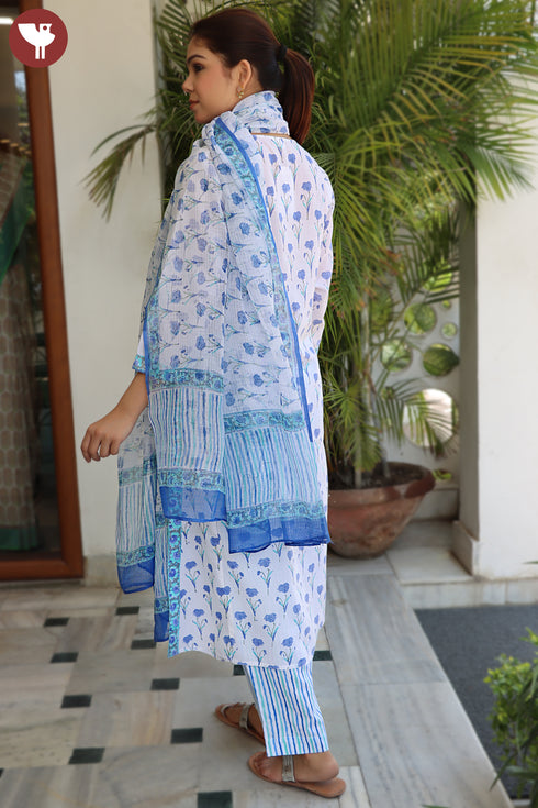 Terry Voile Kurta Pant With Dupatta In Block Print