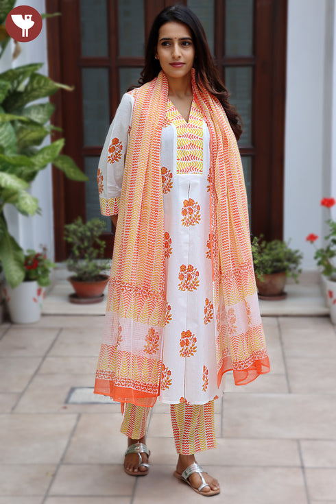 Cambric Cotton Kurta Pant With Dupatta In Floral Block Print