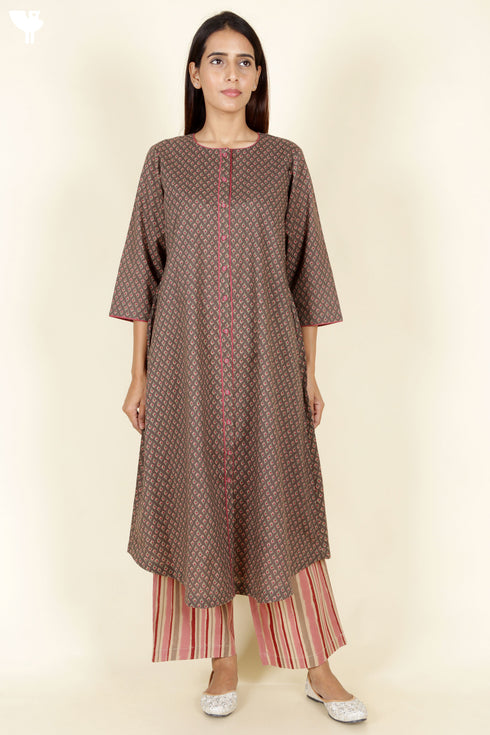 Cambric Cotton Kurta And Pant Set In Floral Print