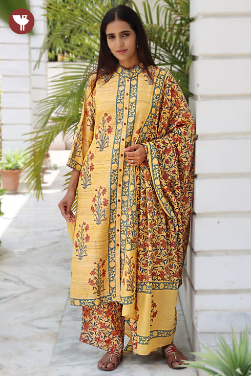 Tussar Silk Kurta Pant with Dupatta in Block Print