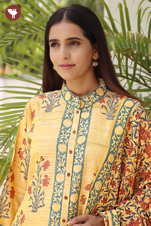 Tussar Silk Kurta Pant with Dupatta in Block Print