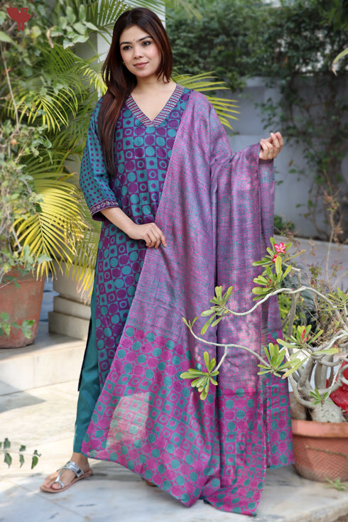 Tussar Silk Kurta Pant With Dupatta In Geometric Block Print