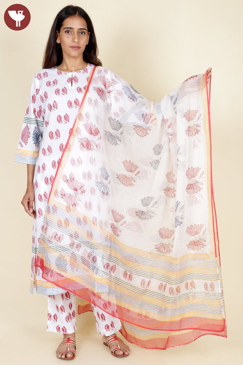 Slub Cotton Kurta Pant With Dupatta In Floral Block Print