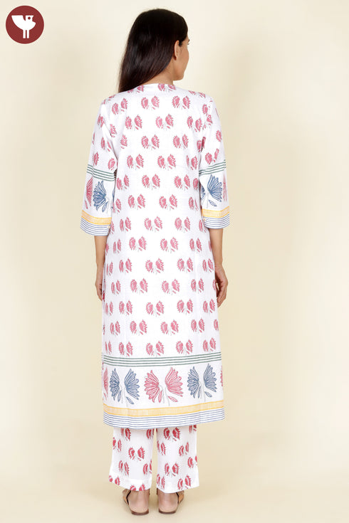 Slub Cotton Kurta Pant With Dupatta In Floral Block Print