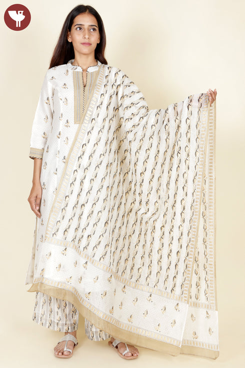 Chanderi Silk Ivory Kurta Pant With Dupatta In Gota Patti