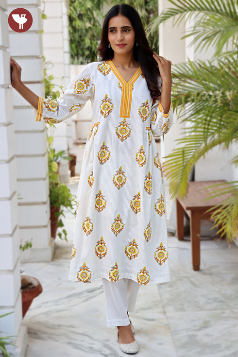 Cotton Stripe Kurta And Pant Set In Floral Block Print