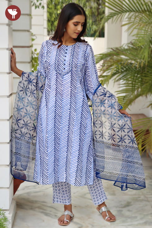 Terry Voile Kurta Pant With Dupatta In Floral Block Print