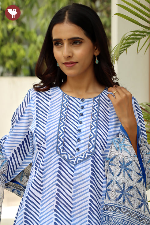 Terry Voile Kurta Pant With Dupatta In Floral Block Print